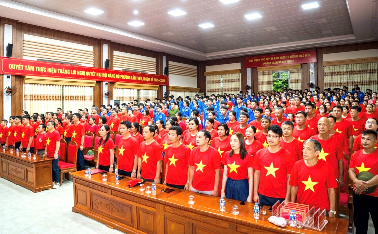 UBND phường Lê Hồ tổ chức sự kiện “Cùng Việt Nam tiến bước - Một tỷ bước chân bước vào kỷ nguyên mới”.