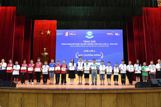 3 học sinh Trường THCS thị trấn Yên Ninh đoạt Huy chương Đồng AIMO 2025 