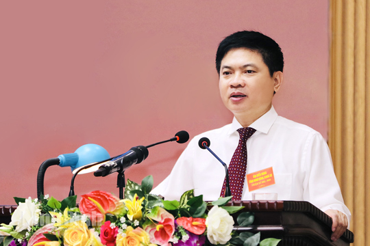 Tập trung trí tuệ, phát huy sức mạnh đoàn kết trong Nhân dân, xây dựng tỉnh Ninh Bình mới là một trong những trung tâm phát triển năng động, hiện đại, bền vững của vùng Đồng bằng Sông Hồng (*)